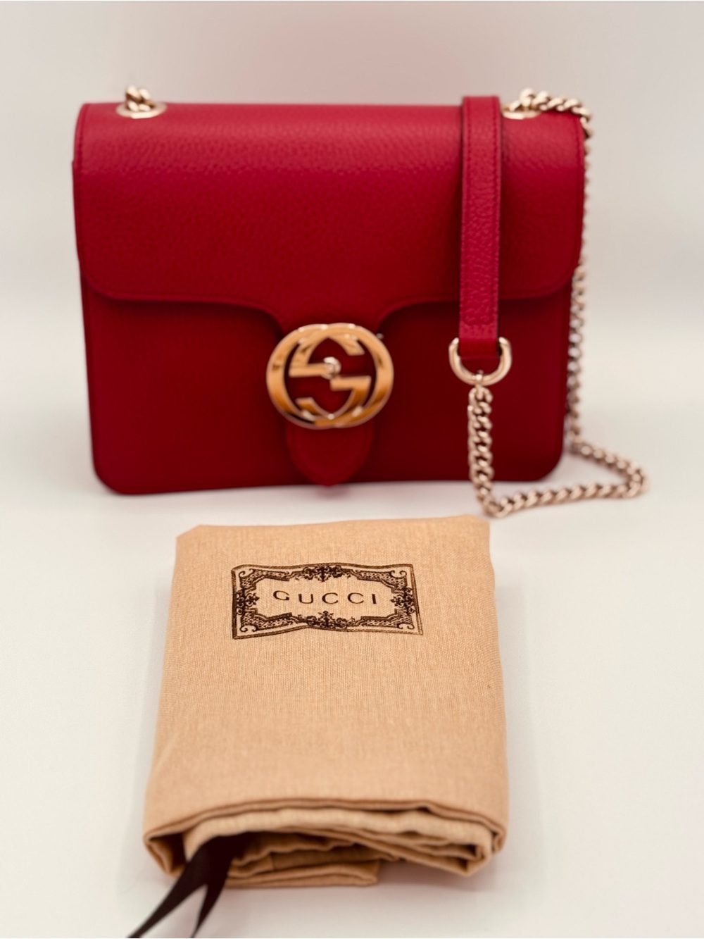 Gucci Interlocking G Small Crossbody Bag Red Grained Calfskin Leather